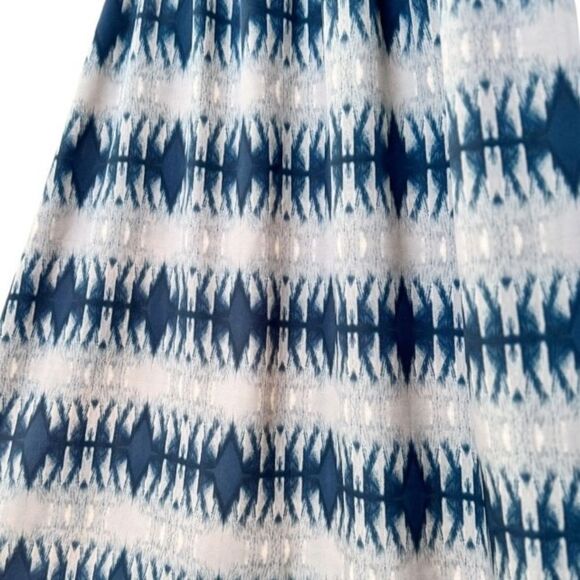 Charlie Jade Sleeveless Lightweight Blue Smocked Cut Out Maxi Dress. Small. - Picture 4 of 9